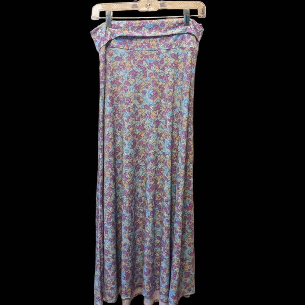 NWOT LULAROE SIMPLY COMFORTABLE MULTI-COLOR SKIRT SIZE Small